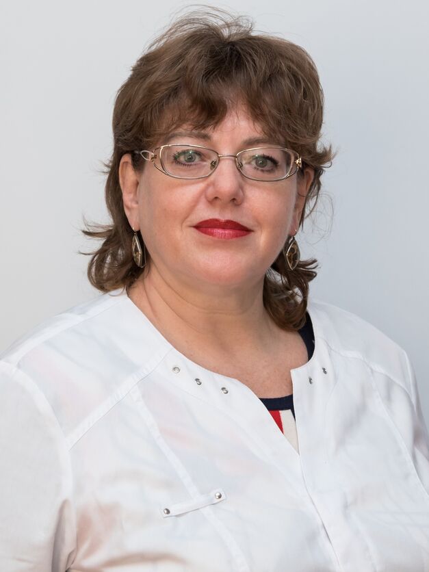 Orvos szemész Petra Budai